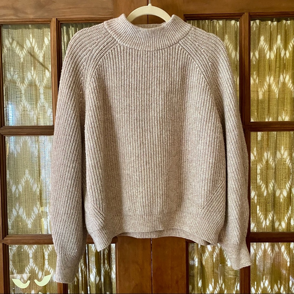 H&M chunky knit mock turtleneck sweater in oatmeal color size L